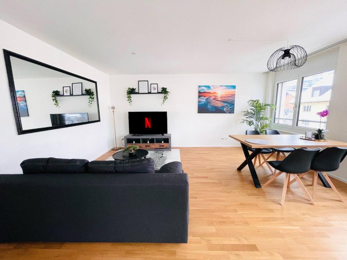 New Building With Balcony Closecentrefreeparkingsmarttv St. Gallen Bagian luar foto