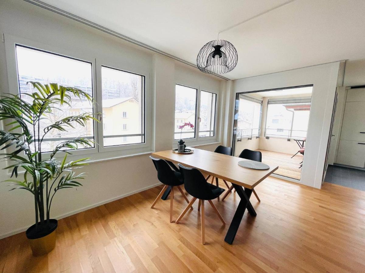 New Building With Balcony Closecentrefreeparkingsmarttv St. Gallen Bagian luar foto